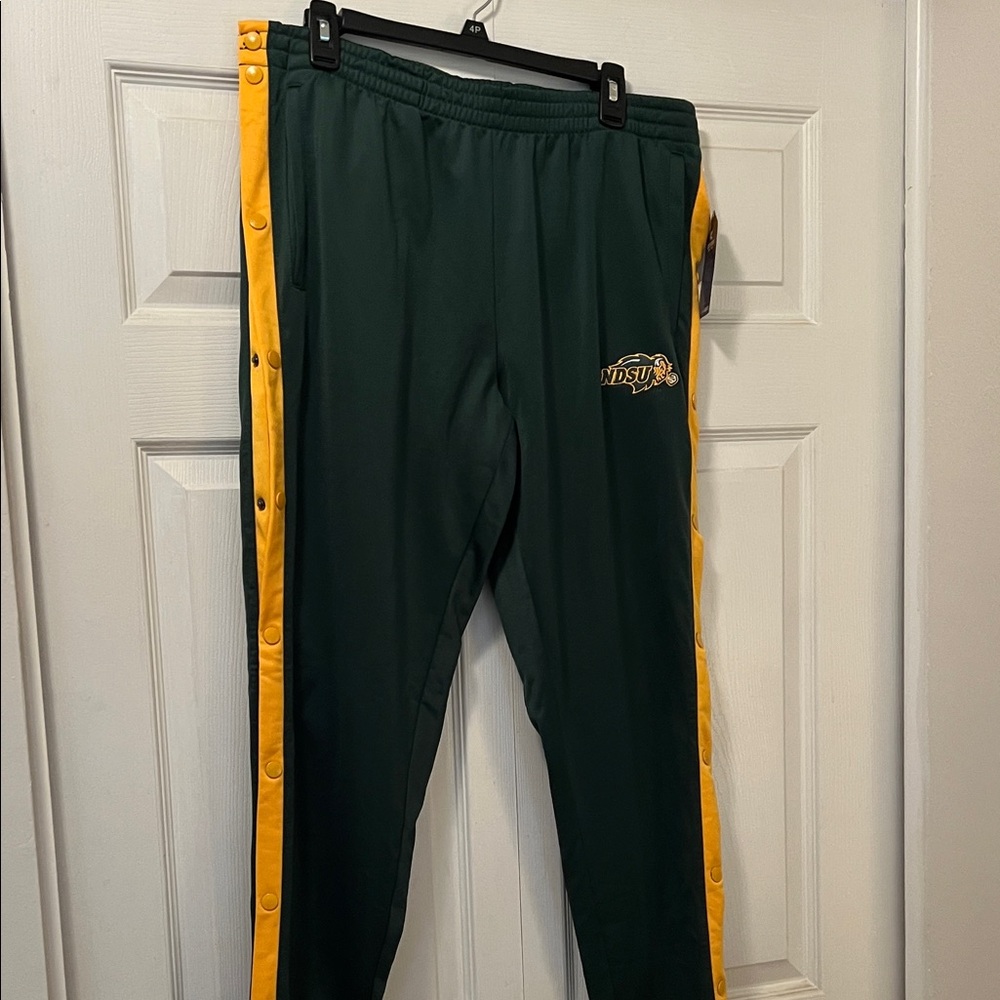 NWT NDSU Men’s Sweatpants